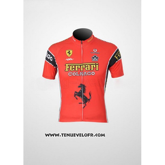2010 Maillot Ciclismo Ferrari Noir et Rouge Manches Courtes et Cuissard